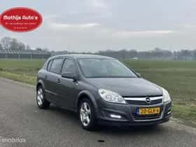 Opel Astra (2008) thumbnail 5