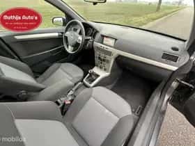 Opel Astra (2008) thumbnail 8