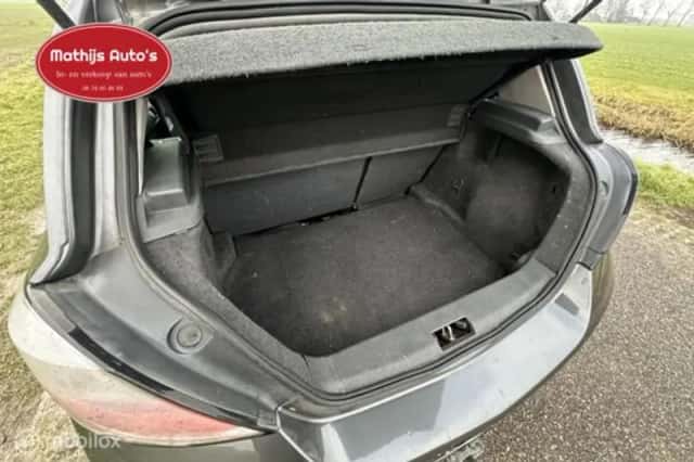 Opel Astra (2008) thumbnail 9