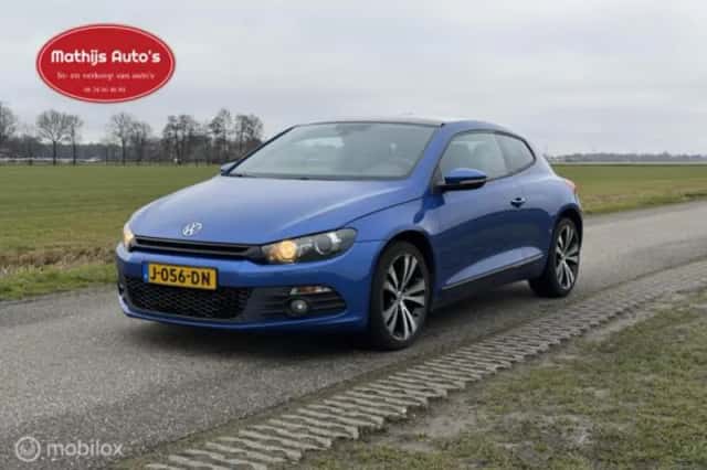 Volkswagen Scirocco (2010) thumbnail 2