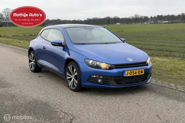 Volkswagen Scirocco (2010) thumbnail 3
