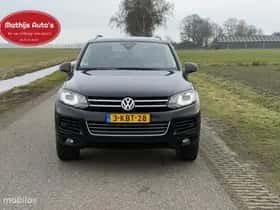 Volkswagen Touareg (2013) thumbnail 2