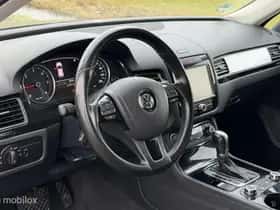 Volkswagen Touareg (2013) thumbnail 17