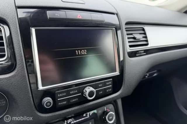 Volkswagen Touareg (2013) thumbnail 20