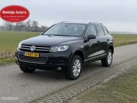 Volkswagen Touareg (2013) thumbnail 3