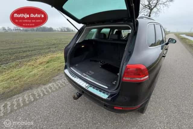 Volkswagen Touareg (2013) thumbnail 6
