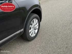Volkswagen Touareg (2013) thumbnail 7