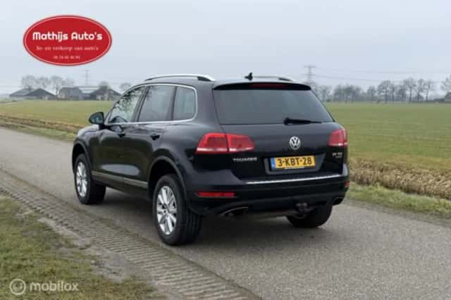 Volkswagen Touareg (2013) thumbnail 9