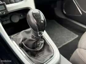Opel Astra (2012) thumbnail 20