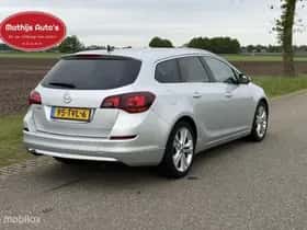 Opel Astra (2012) thumbnail 7