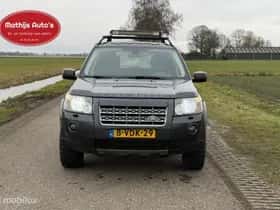 Land Rover Freelander (2009) thumbnail 2