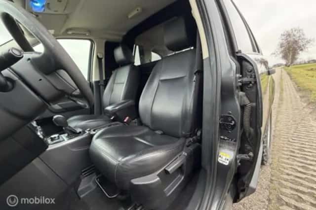 Land Rover Freelander (2009) thumbnail 13