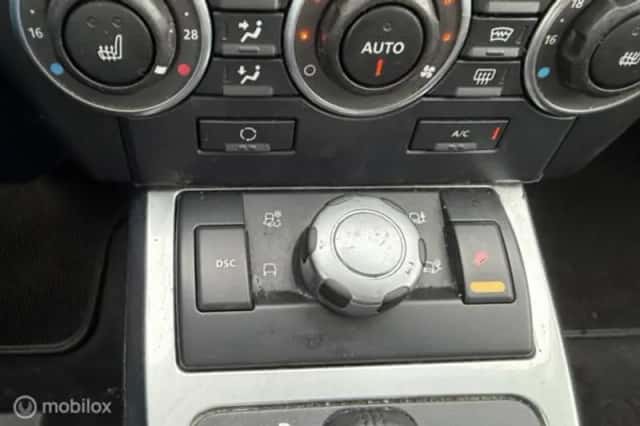 Land Rover Freelander (2009) thumbnail 14