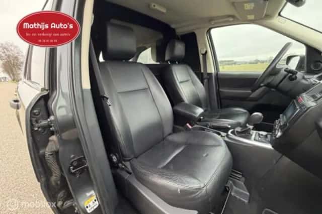 Land Rover Freelander (2009) thumbnail 5