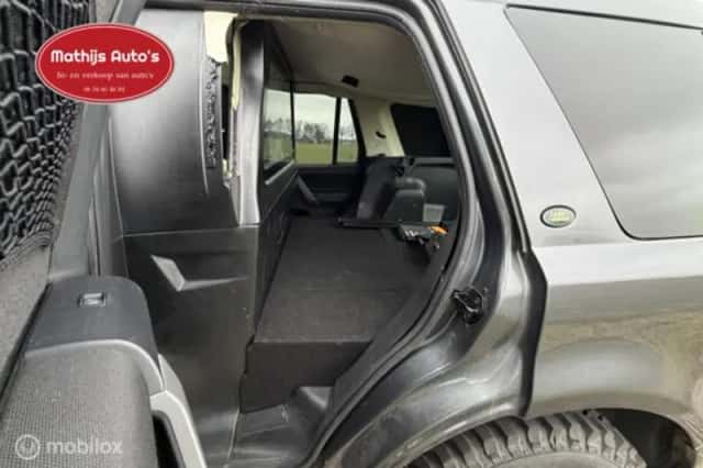 Land Rover Freelander (2009) thumbnail 10