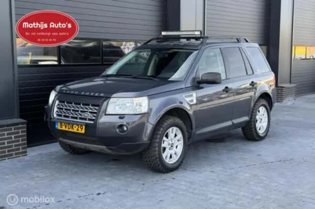 Land Rover Freelander (2009) thumbnail 2