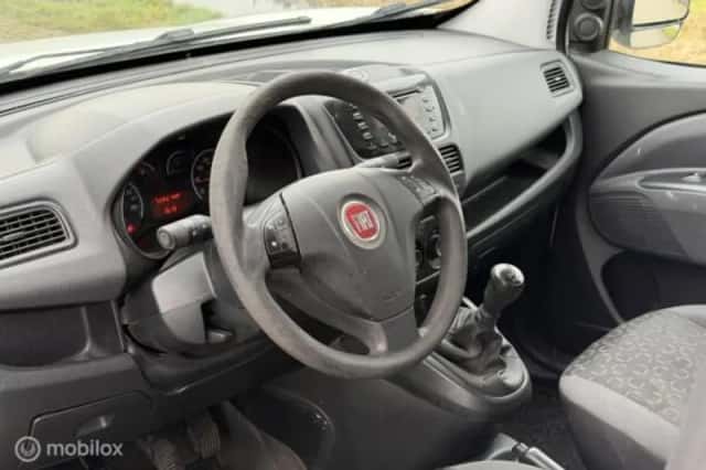 Fiat Doblò (2010) thumbnail 15