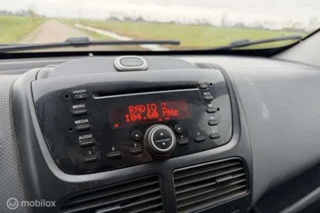Fiat Doblò (2010) thumbnail 18