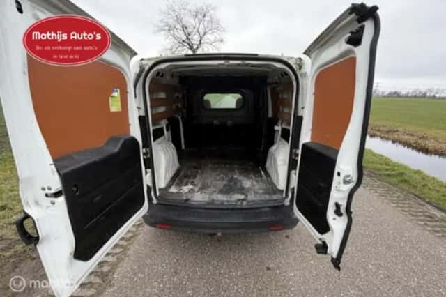 Fiat Doblò (2010) thumbnail 7