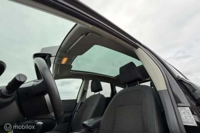 Nissan Qashqai (2009) thumbnail 13