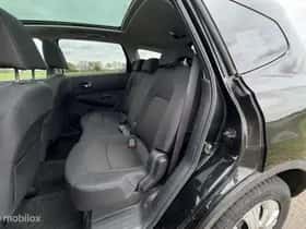 Nissan Qashqai (2009) thumbnail 15