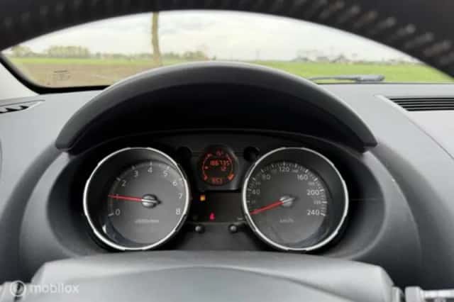 Nissan Qashqai (2009) thumbnail 22