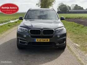 BMW X5 (2021) thumbnail 2