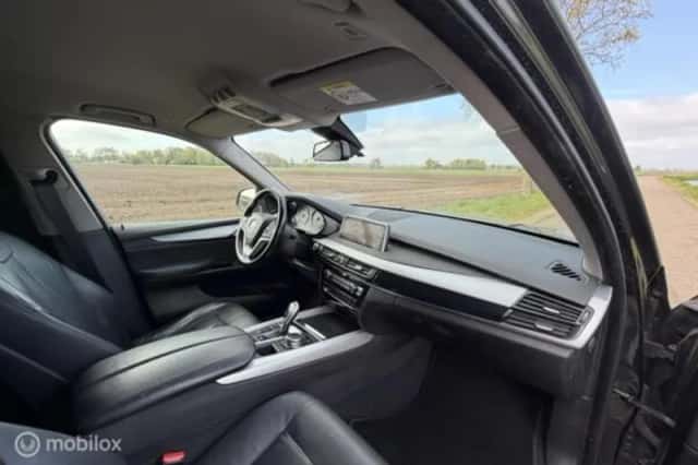 BMW X5 (2021) thumbnail 11