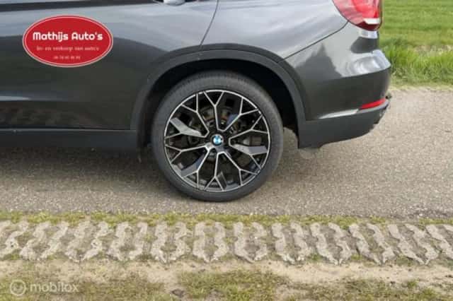 BMW X5 (2021) thumbnail 9