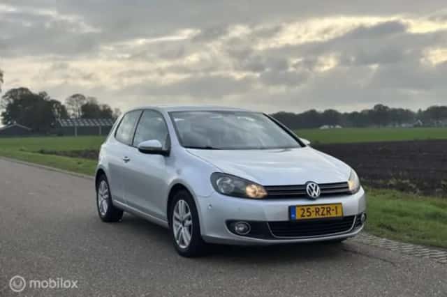 Volkswagen Golf (2011) thumbnail 11