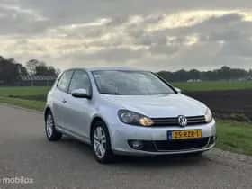 Volkswagen Golf (2011) thumbnail 11