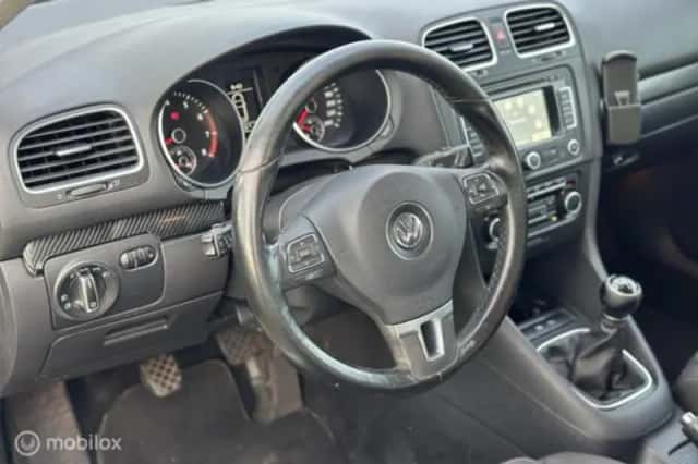 Volkswagen Golf (2011) thumbnail 13