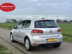 Volkswagen Golf (2011) thumbnail 3