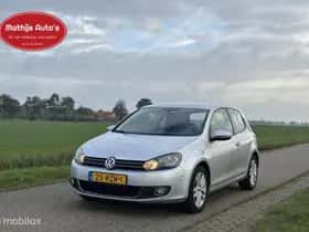 Volkswagen Golf (2011) thumbnail 4
