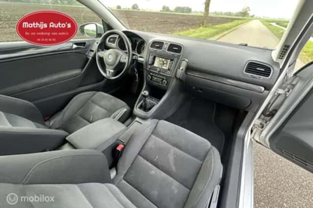 Volkswagen Golf (2011) thumbnail 7
