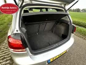 Volkswagen Golf (2011) thumbnail 9