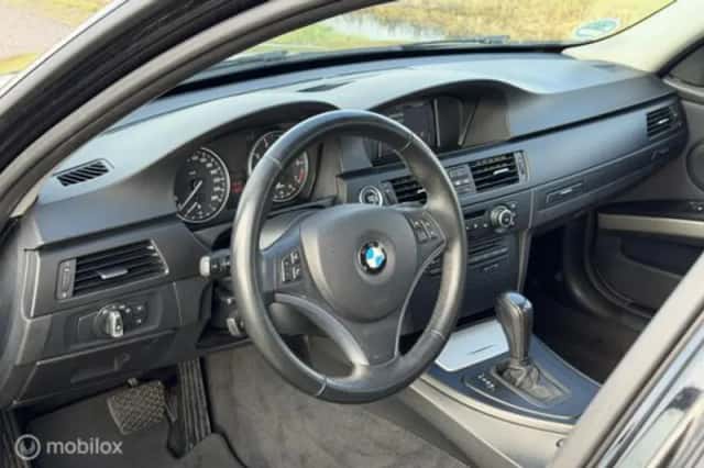 BMW 3-Serie (2010) thumbnail 13