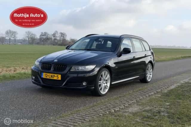 BMW 3-Serie (2010) thumbnail 3