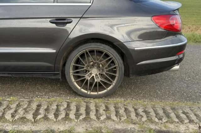 Volkswagen Passat (2014) thumbnail 11