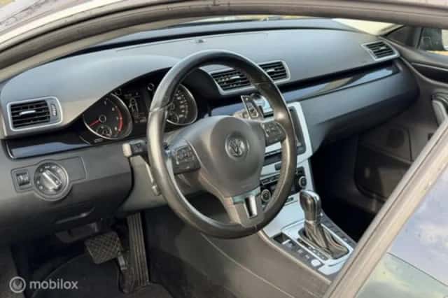 Volkswagen Passat (2014) thumbnail 14