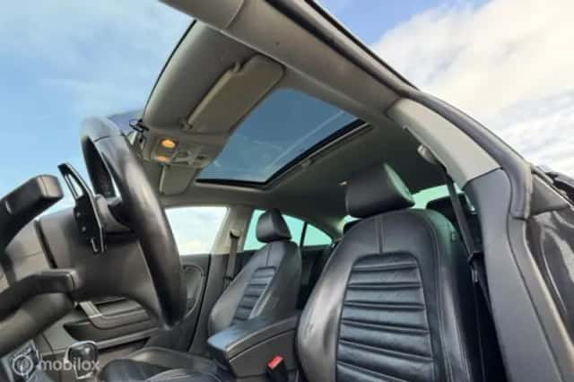 Volkswagen Passat (2014) thumbnail 16