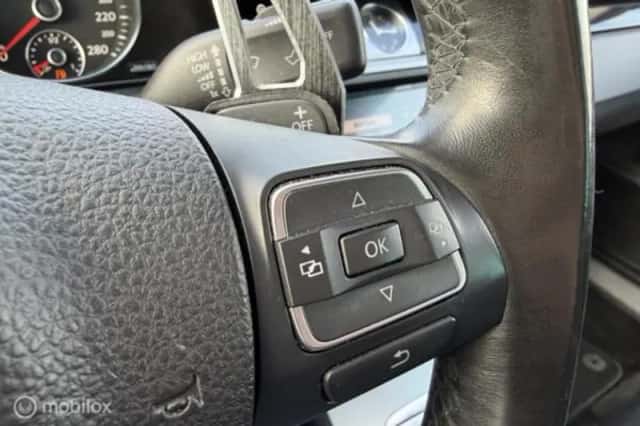 Volkswagen Passat (2014) thumbnail 20