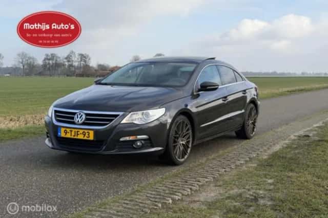 Volkswagen Passat (2014) thumbnail 3