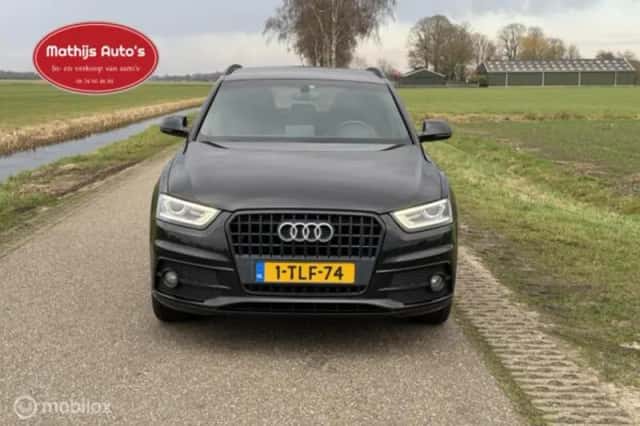 Audi Q3 (2014) thumbnail 2
