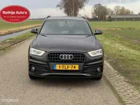 Audi Q3 (2014) thumbnail 2