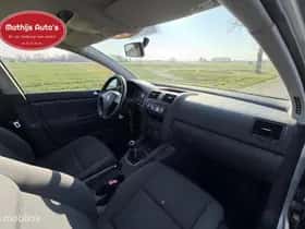 Volkswagen Golf (2005) thumbnail 6
