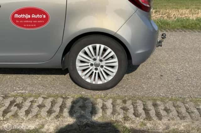 Opel Meriva (2016) thumbnail 8