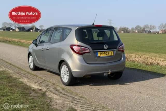 Opel Meriva (2016) thumbnail 9