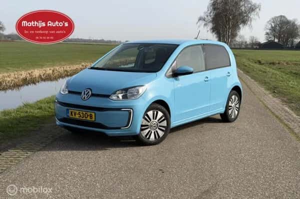 Volkswagen E-Up! (2016) — foto 1