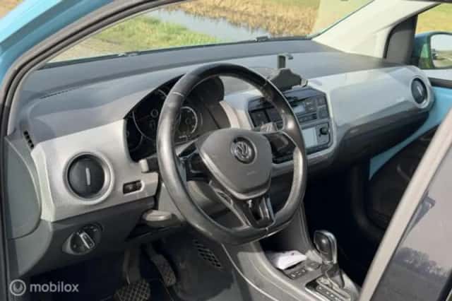 Volkswagen E-Up! (2016) thumbnail 14
